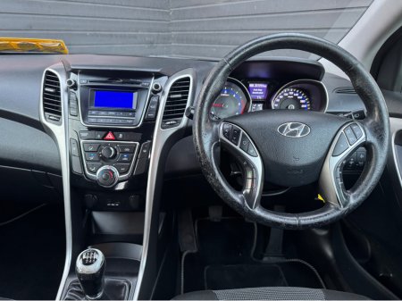 2012 Hyundai i30 - thumbnail 11