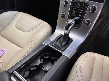 2016 Volvo S60 - thumbnail 42