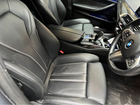 2019 BMW 5 Series - thumbnail 13