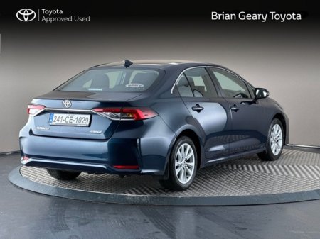 2024 Toyota Corolla HYBRID LUNA SALOON €27,950 thumbnail