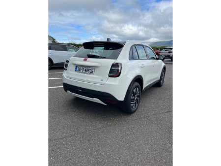 2025 Fiat 600 - thumbnail 5