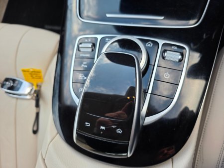 2017 Mercedes-Benz E Class E 200 d 200D 4DR Auto €23,950 thumbnail