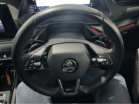 2023 Skoda Octavia - thumbnail 8