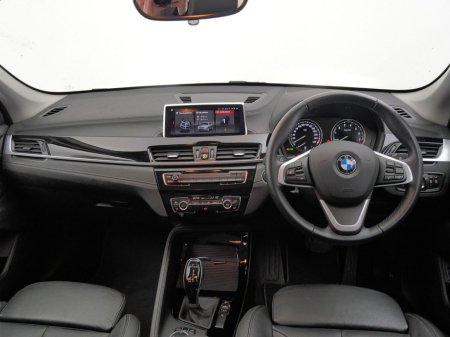 2022 BMW X1 sDrive18i Sport €32,900