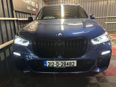 2021 BMW X5 xDrive45e M Sport €52,900 thumbnail