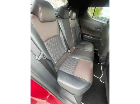 2018 Toyota C-HR - thumbnail 11