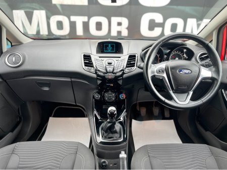 2014 Ford Fiesta - thumbnail 8