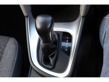 2022 Toyota Yaris Cross 1.5 Hybrid CVT Luna €23,950 thumbnail