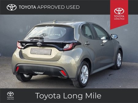 2024 Toyota Yaris - photo 2