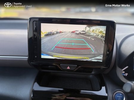 2024 Toyota Yaris Cross Yaris Cross Sol Hybrid €29,450 thumbnail