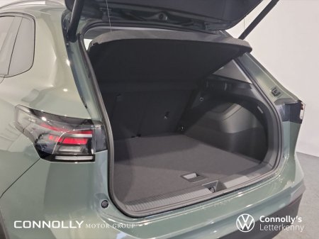 2026 Volkswagen Tiguan  thumbnail