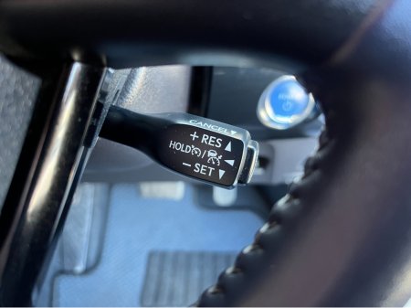 2019 Toyota Prius - thumbnail 19