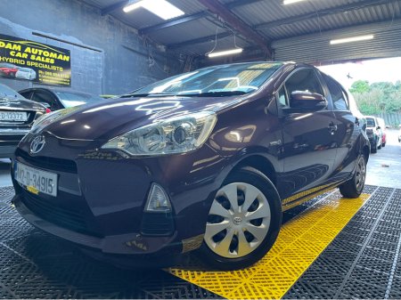 2014 Toyota Aqua - thumbnail 2