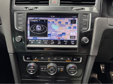 2015 Volkswagen Golf 1.4 GTE 201PS S/A 5DR AUTO €15,950 thumbnail