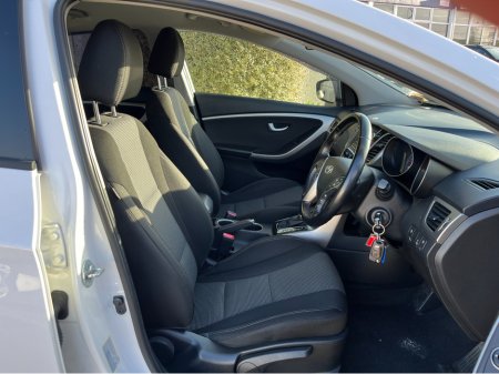 2015 Hyundai i30 - thumbnail 10