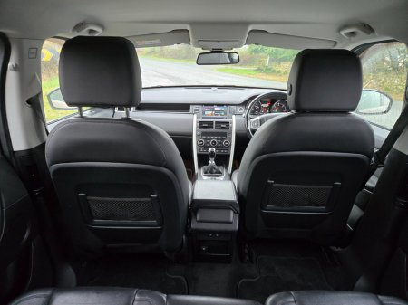 2015 Land Rover Discovery 3.0 TDV6 HSE Auto €17,000 thumbnail