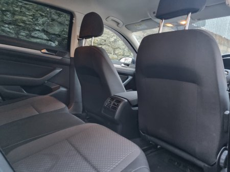 2017 Volkswagen Passat 1.6 TDI 120HP Trendline €9,499 thumbnail