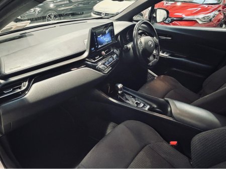 2018 Toyota C-HR - thumbnail 10