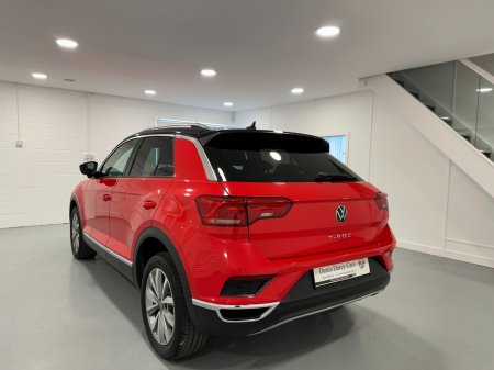 2021 Volkswagen T-Roc - thumbnail 11