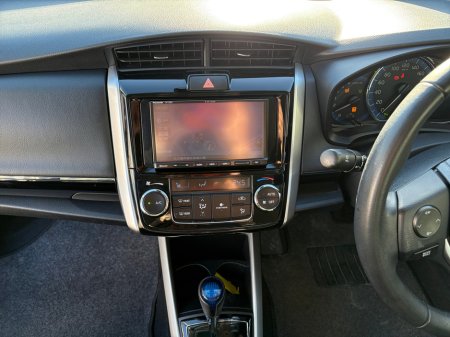 2018 Toyota Corolla - thumbnail 11