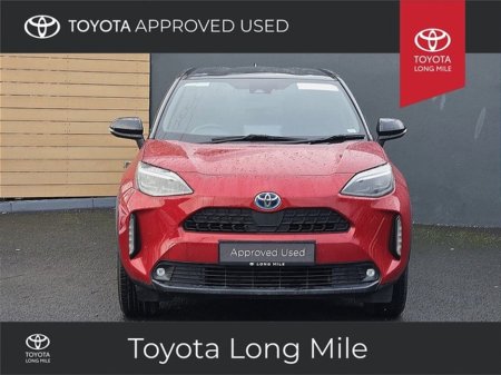 2023 Toyota Yaris Cross 1.5 Hybrid Luna Sport 5dr €25,949 thumbnail