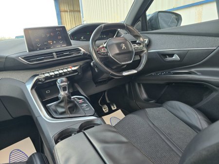 2018 Peugeot 5008 - thumbnail 24