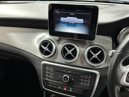 2016 Mercedes-Benz CLA Class AMG Line 200D €18,800 thumbnail