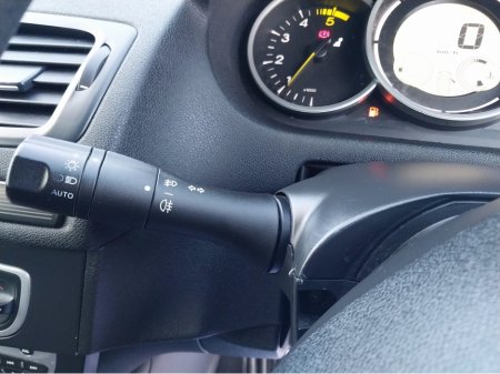 2011 Renault Fluence - thumbnail 16