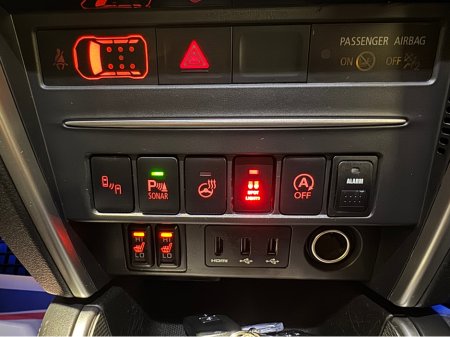 2020 Mitsubishi L200 BARBARIAN X 150PS  2.3 DI-D CR 4 WORK €27,950 thumbnail