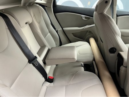 2015 Volvo V40 - thumbnail 13