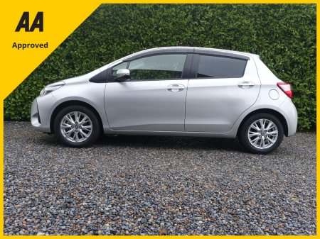 2017 Toyota Yaris TOP SPEC ULTIMA 1.3 PETROL AUTOMATIC WITH ONLY 23,136kms FACTORY IMMOBILISER PROXIMITY KEYS PUSH BUTTON START MULTI FUNCTION STEERING WHEEL REVERSE CAMERA ANDROID AUTO & APPLE CAR PLAY 2 YEARS NCT €13,995 thumbnail
