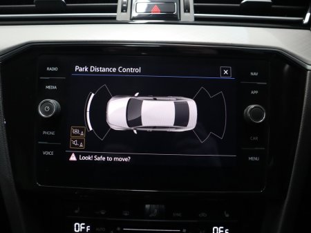 2021 Volkswagen Passat *123* GTE S-A DSG €23,995 thumbnail