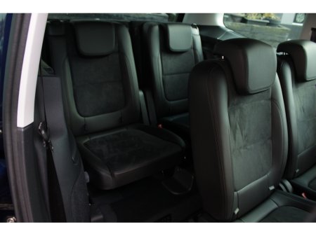 2017 Volkswagen Sharan 1.4TSI HIGHLINE EDITION  5DR MPV 7 SEAT AUTO // HUGE SPEC // 118,000KM'S / IMMACUALTE CONDITION // BUY WITH CONFIDENCE AA AND SIMI APPROVED DEALER 2025 // FINANCE ARRANGED // ALL TRADE INS WELCOME // €25,950 thumbnail