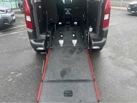 2023 Peugeot Rifter - thumbnail 10