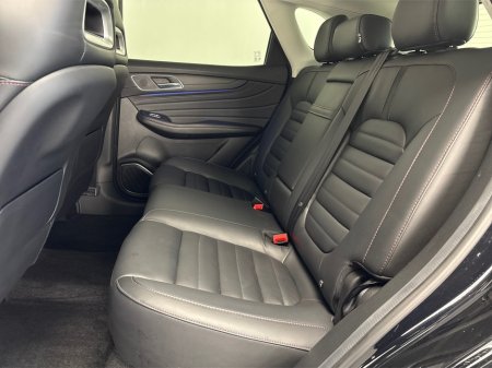 2022 MG HS EXCLUSIVE PHEV AUTO**PANORAMIC ROOF**DIGITAL DASH**TOUCH SCREEN APPLE CAR PLAY**MULTIFUNCTIONAL STEERING WHEEL**HEATED LEATHER SEATS**ELECTRIC SEATS**ELECTRIC FOLDING MIRRORS**ELECTRIC TAILGATE** €24,995 thumbnail