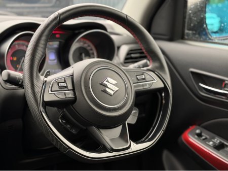 2019 Suzuki Swift - thumbnail 12