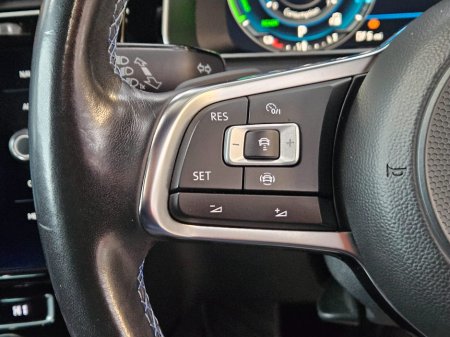 2020 Volkswagen Golf 1.4 TSI 5DR 204HP GTE DSG €22,950 thumbnail