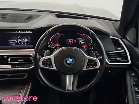 2020 BMW X5 xDrive30d M Sport (Full KIT) €59,880 thumbnail