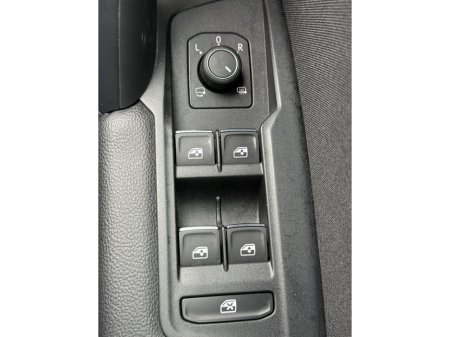 2021 Volkswagen Tiguan - thumbnail 26