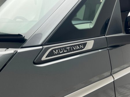 2023 Volkswagen Multivan STYLE 1.4 PHEV DSG *7 SEATER* €62,990 thumbnail
