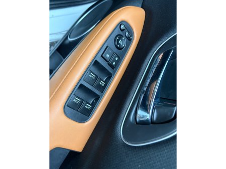 2019 Honda Vezel  €19,950 thumbnail