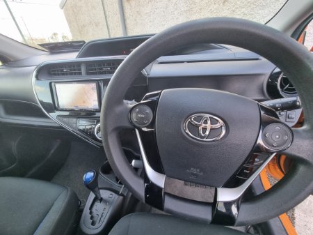 2017 Toyota Aqua - thumbnail 21