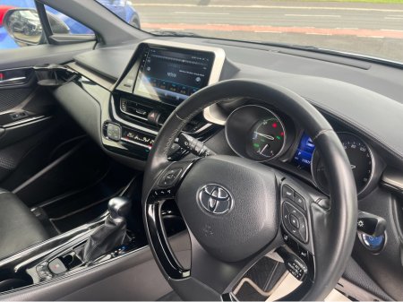 2019 Toyota C-HR 1.8 HYBRID AUTOMATIC HIGH SPEC €18,450 thumbnail