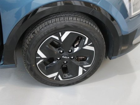 2023 Kia Niro - thumbnail 29