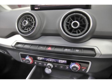 2017 Audi Q2 1.0 TFSI S-TRONIC 115BHP *REVERSE CAM*PARK SENSORS*DIGITAL DASH* €19,990 thumbnail