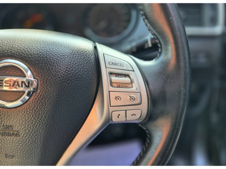 2014 Nissan Qashqai - thumbnail 24