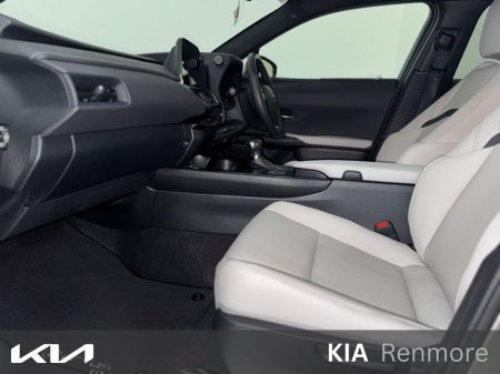 2024 Lexus UX 250 H Dynamic 4DR Auto €44,995 thumbnail