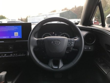 2025 Toyota C-HR - thumbnail 9