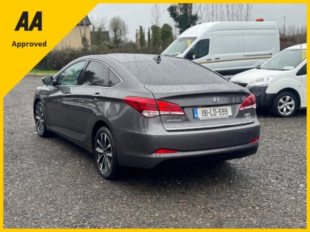 2019 Hyundai i40 1.6 SE NAV CRDI 4DR €14,995 thumbnail
