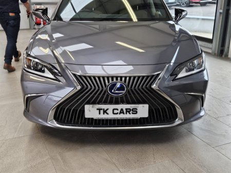 2019 Lexus ES 300 H - thumbnail 5